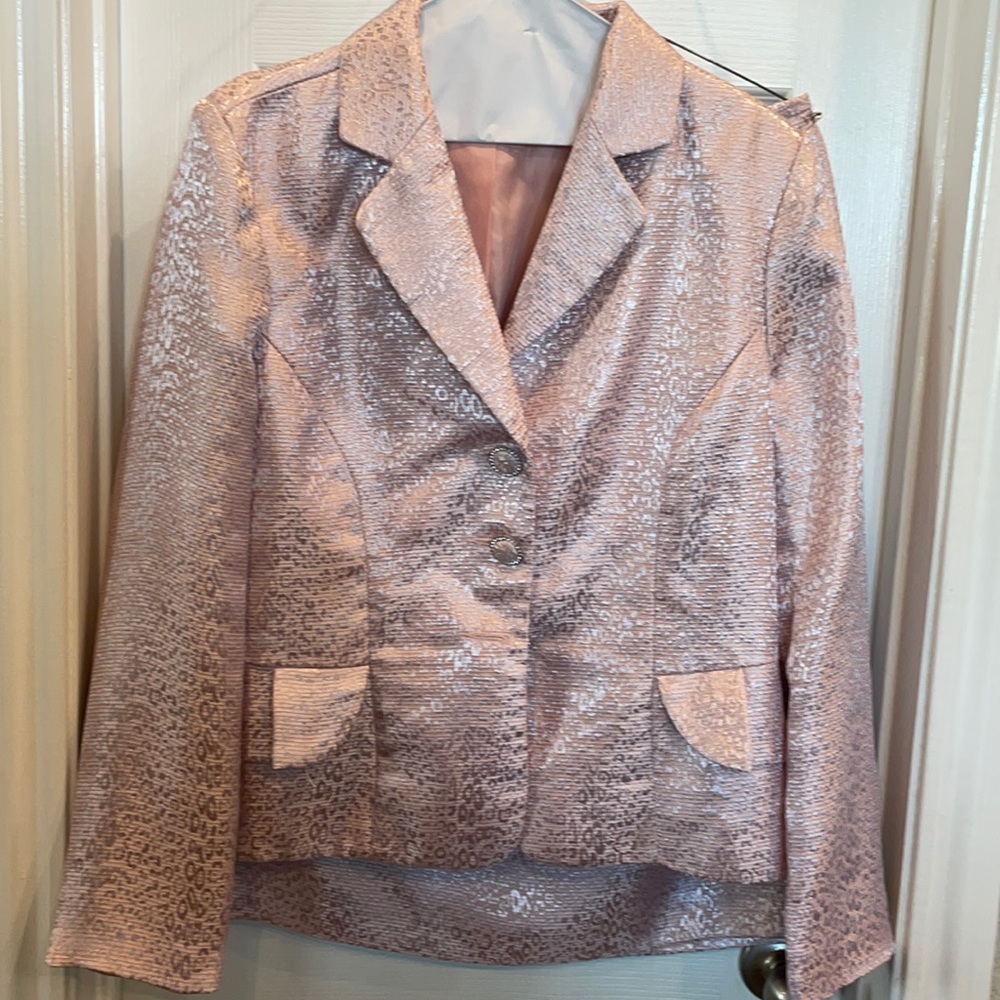 Women’s Suit